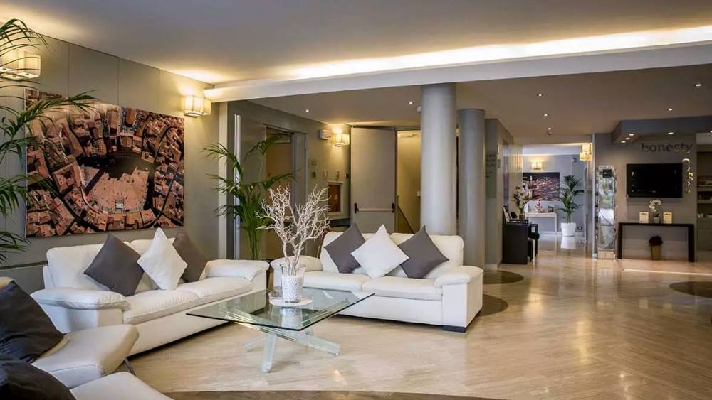Hotel Executive