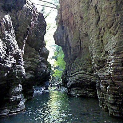 Cascate e piscine naturali in Toscana