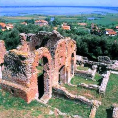 Terme di Massaciuccoli e villa dei Venulei