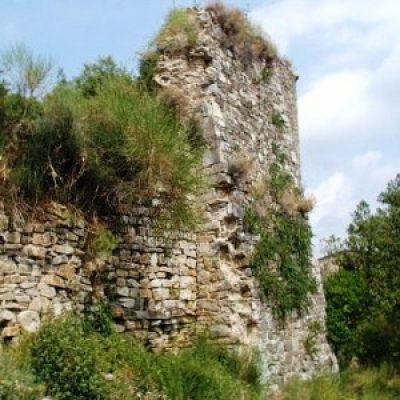 Castello di Monternano (ruderi)